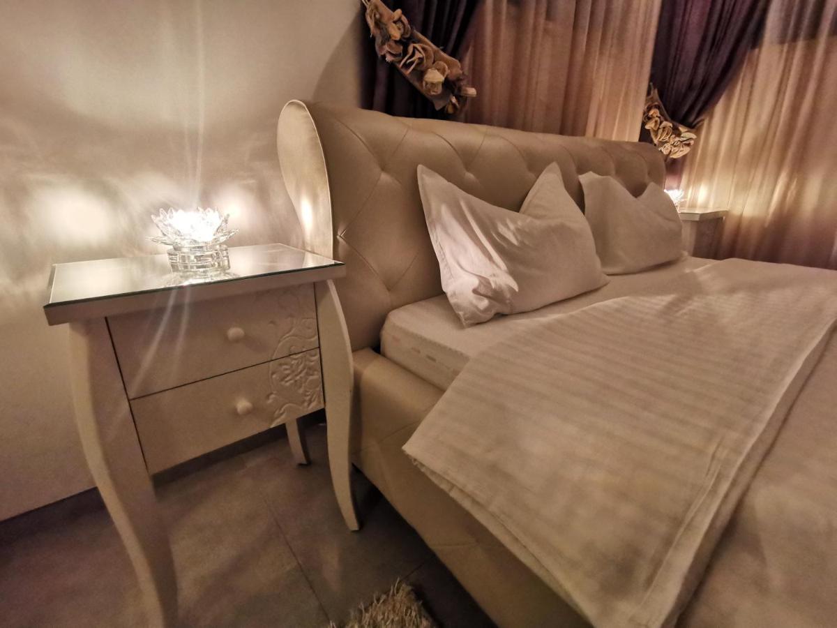 Kubiq Residence Giarmata ภายนอก รูปภาพ