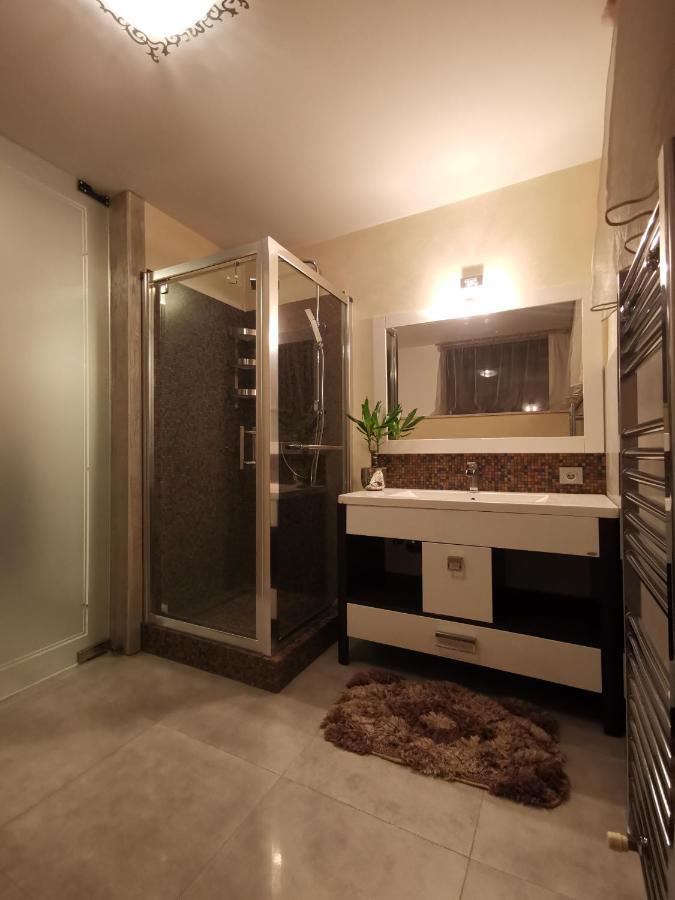 Kubiq Residence Giarmata ภายนอก รูปภาพ