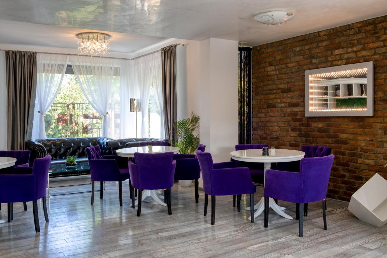 Kubiq Residence Giarmata ภายนอก รูปภาพ