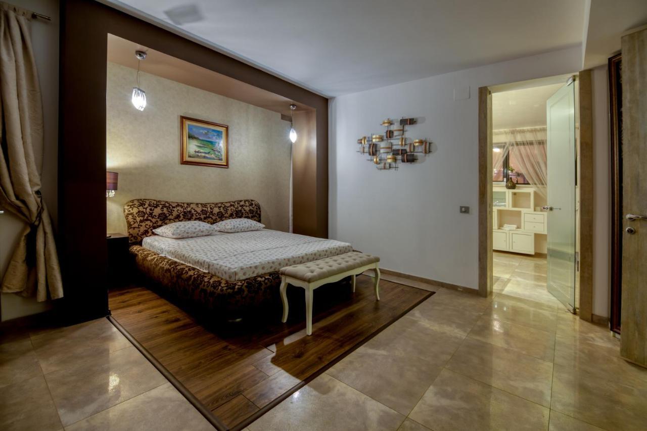 Kubiq Residence Giarmata ภายนอก รูปภาพ