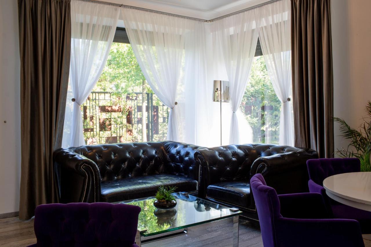 Kubiq Residence Giarmata ภายนอก รูปภาพ
