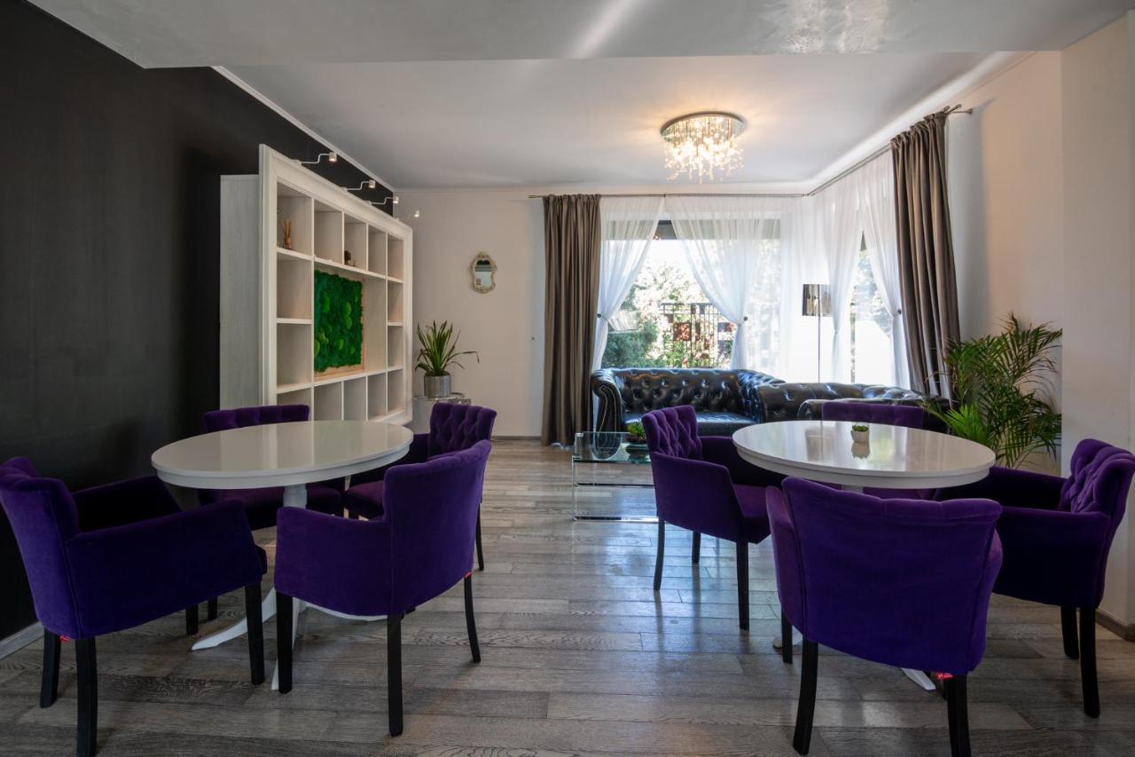 Kubiq Residence Giarmata ภายนอก รูปภาพ