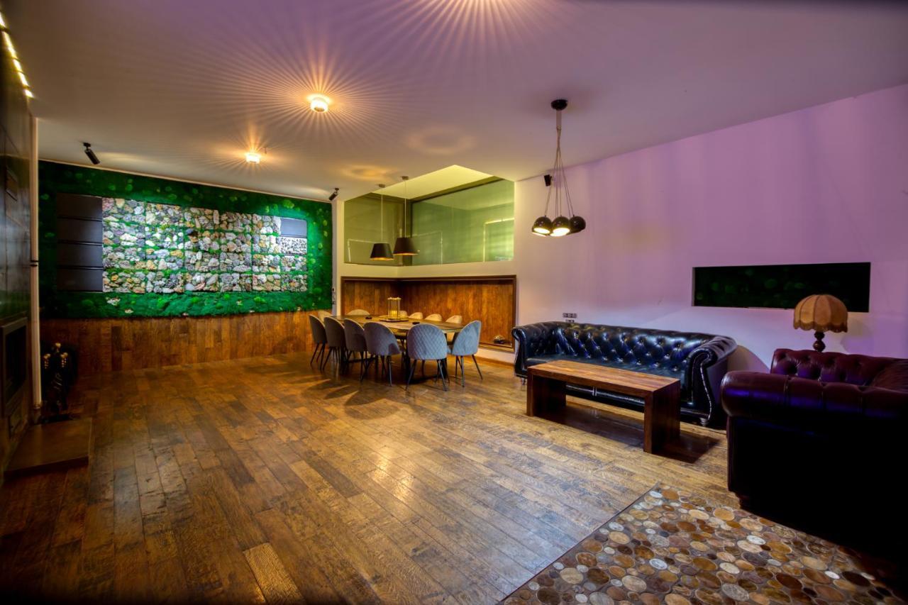 Kubiq Residence Giarmata ภายนอก รูปภาพ