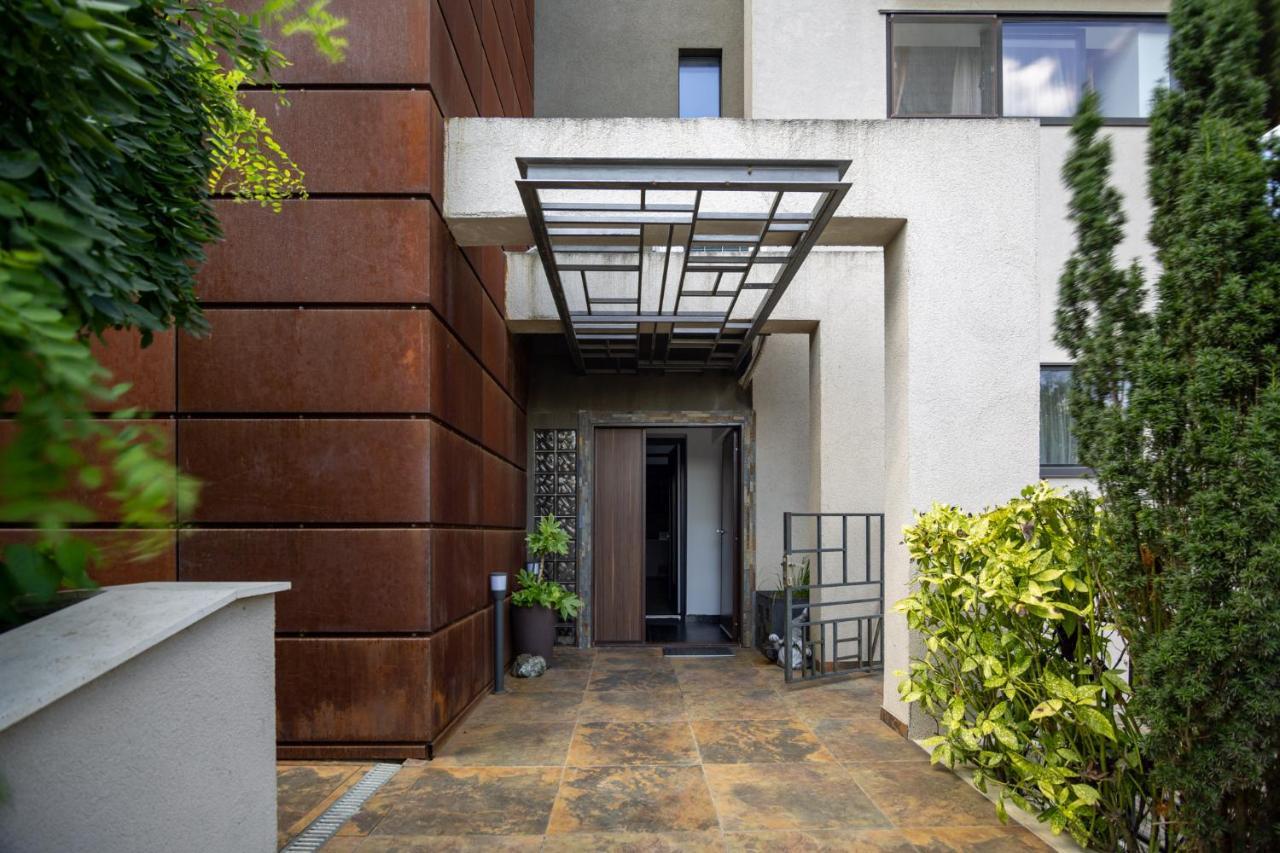 Kubiq Residence Giarmata ภายนอก รูปภาพ